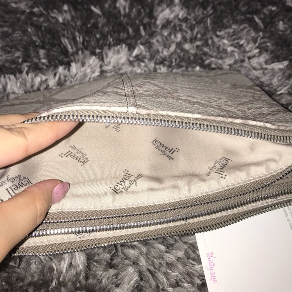 Crossbody bag - Picture 6 of 6